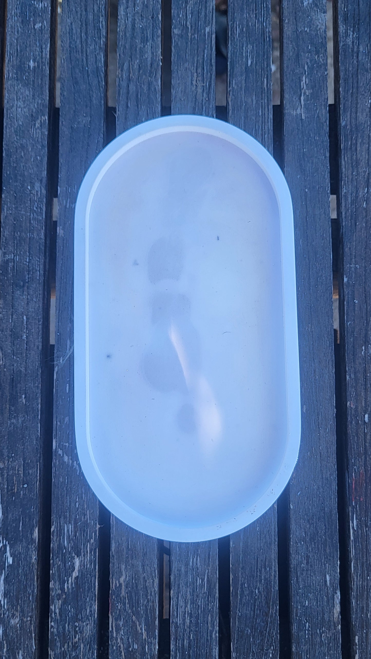 🌼 Petit plateau ovale en jesmonite